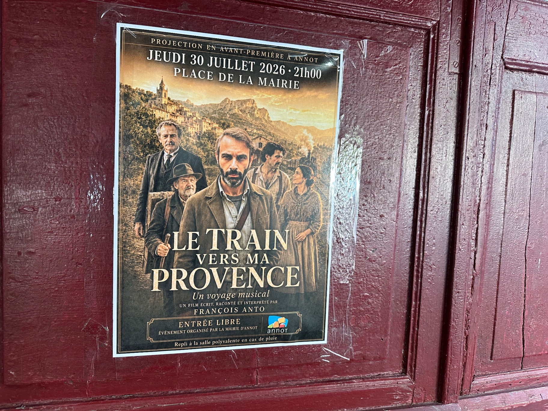 Affiche du film Le Train vers ma Provence placardée à Annot pour la projection en avant-première du 30 juillet 2026.